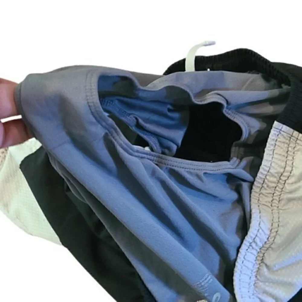 [ASICS] Motion Dry Athletic Shorts - Size M